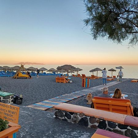 Located By The Sea One Beachfront Private Captain Lazaros Pool Villa With Loft In 750Sqm Spacious Private Plot-Jacuzzi-Sunrelax-Furnished Terace-Gazebo-Private Parking,Sleep 3 Adults And 2 Children, Just Steps From The Black Beach-Seaview Периса Екстериор снимка