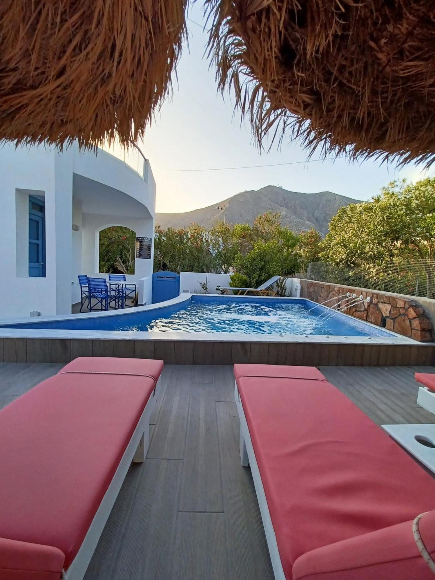 Located By The Sea One Beachfront Private Captain Lazaros Pool Villa With Loft In 750Sqm Spacious Private Plot-Jacuzzi-Sunrelax-Furnished Terace-Gazebo-Private Parking,Sleep 3 Adults And 2 Children, Just Steps From The Black Beach-Seaview Периса Екстериор снимка