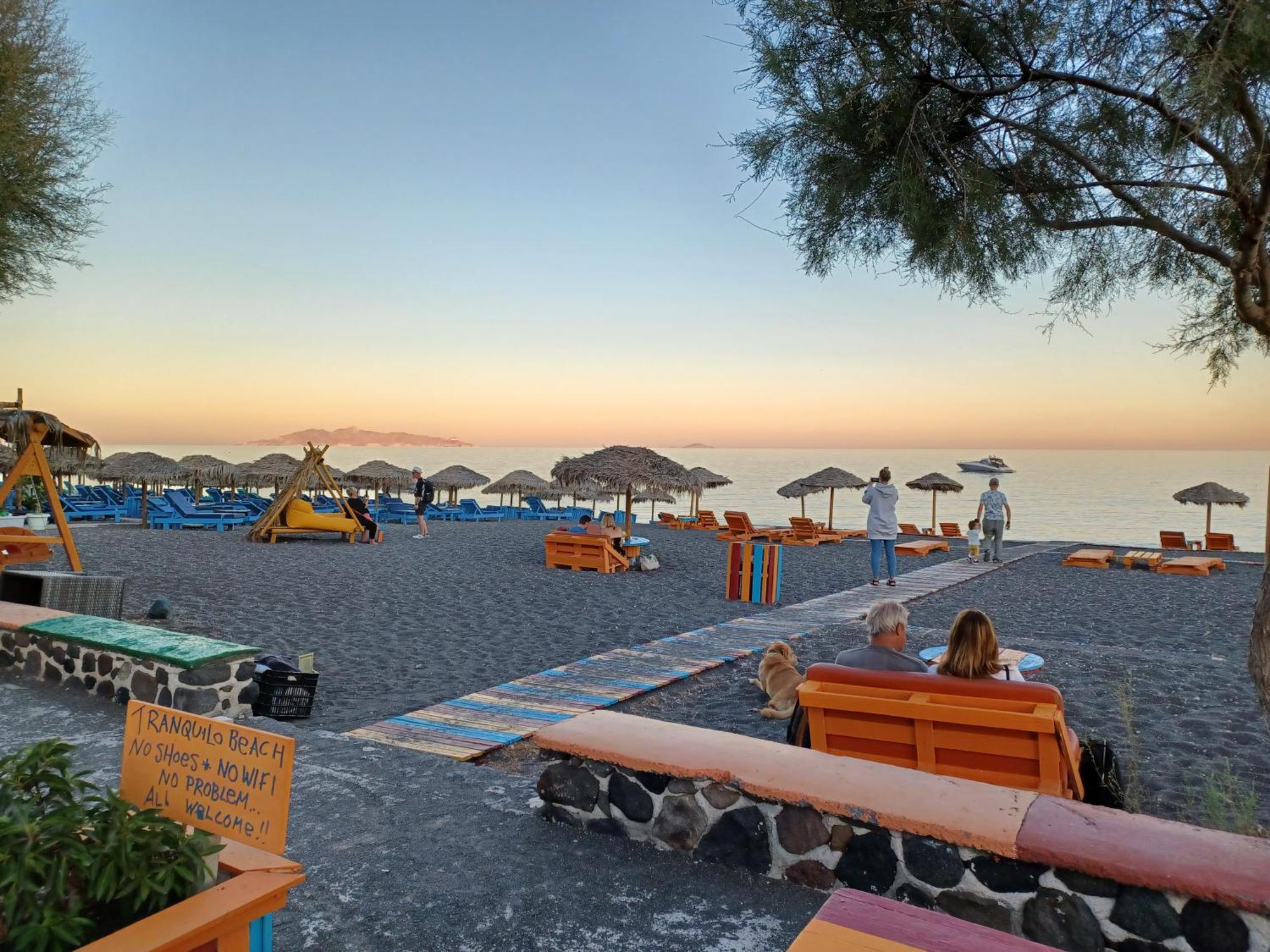 Located By The Sea One Beachfront Private Captain Lazaros Pool Villa With Loft In 750Sqm Spacious Private Plot-Jacuzzi-Sunrelax-Furnished Terace-Gazebo-Private Parking,Sleep 3 Adults And 2 Children, Just Steps From The Black Beach-Seaview Периса Екстериор снимка